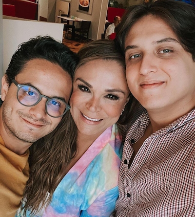 Ellos son los hijos de 'Mayito', fruto de su matrimonio con Brenda Bezares. (Foto: Instagram @bbezares)